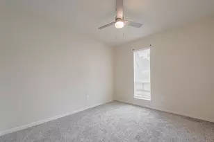 13731 Greenway Dr, Sugar Land, TX 77498 - Photo 23