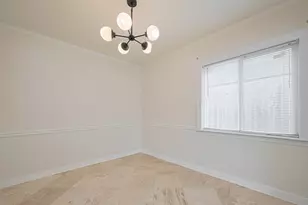 13731 Greenway Dr, Sugar Land, TX 77498 - Photo 7