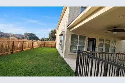 6715 Starcroft Court, Spring, TX 77379 - Photo 9