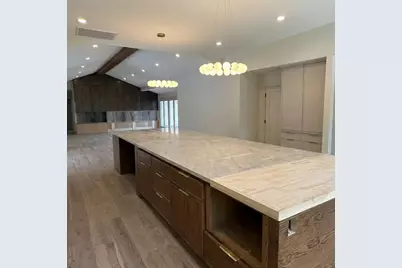 5642 Pine Forest Road, Houston, TX 77056 - Photo 9