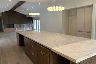 5642 Pine Forest Rd, Houston, TX 77056 - Photo 9