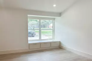 5642 Pine Forest Rd, Houston, TX 77056 - Photo 11