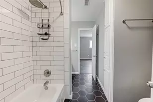 6406 Ferris Dr, Houston, TX 77081 - Photo 29