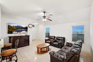 7207 Calcutta Spring Dr, Houston, TX 77083 - Photo 9