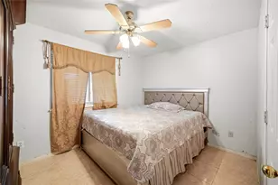 7207 Calcutta Spring Dr, Houston, TX 77083 - Photo 25