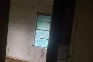 6102 Belcrest St, Houston, TX 77033 - Photo 11