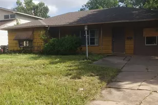 6102 Belcrest St, Houston, TX 77033 - Photo 1