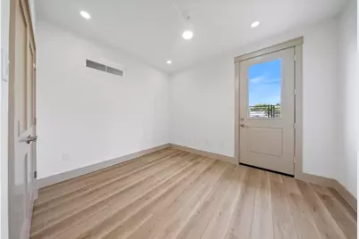 1124 Weiss Street, Houston, TX 77009 - Photo 3