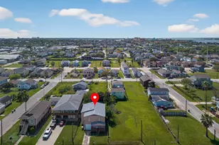 2115 Hollywood Ave, Galveston, TX 77551 - Photo 27