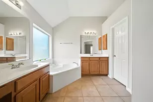 11610 Waterwood Ct, Pearland, TX 77584 - Photo 21