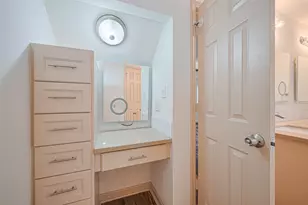 982 W Donovan St, Houston, TX 77091 - Photo 33