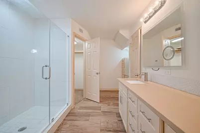 982 W Donovan Street, Houston, TX 77091 - Photo 21