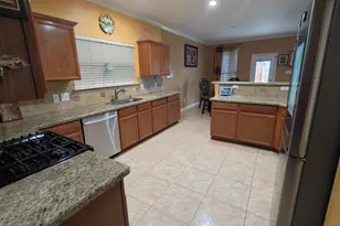 21218 Wickton Ln, Humble, TX 77338 - Photo 7