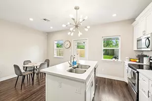 210 Garrotsville St, Houston, TX 77022 - Photo 21