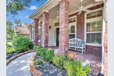 66 N Brooksedge Circle, The Woodlands, TX 77382 - Photo 3
