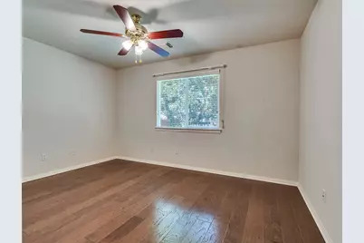 66 N Brooksedge Circle, The Woodlands, TX 77382 - Photo 33