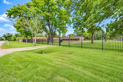 2422 De Soto Street, Houston, TX 77091 - Photo 5