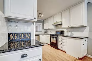 914 Dorothy St, Houston, TX 77008 - Photo 7