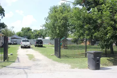 7926 Mendez Street, Houston, TX 77029 - Photo 17