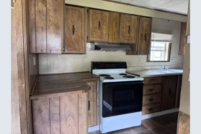 854 Queenswood, Montgomery, TX 77316 - Photo 5