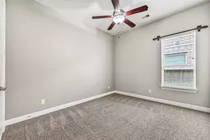 339 Woodway Dr, League City, TX 77573 - Photo 13