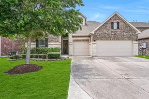 339 Woodway Dr, League City, TX 77573 - Photo 1