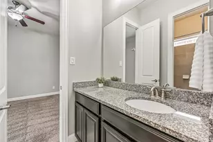 339 Woodway Dr, League City, TX 77573 - Photo 9