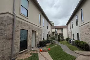2425 Augusta Dr, Houston, TX 77057 - Photo 3