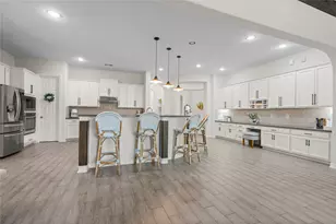 5827 Majestic Harbor Ln, Houston, TX 77365 - Photo 11