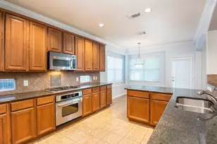 59 W Matisse Meadow, The Woodlands, TX 77382 - Photo 5