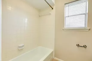 232 Wayne Dr, Clute, TX 77531 - Photo 27