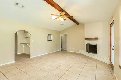 232 Wayne Dr, Clute, TX 77531 - Photo 5
