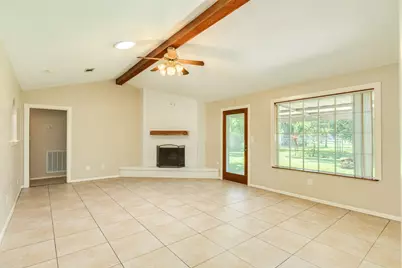 232 Wayne Dr, Clute, TX 77531 - Photo 9