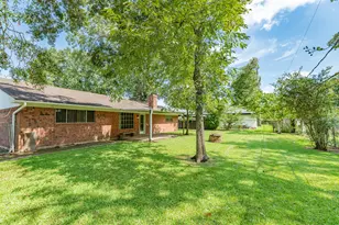 232 Wayne Dr, Clute, TX 77531 - Photo 29