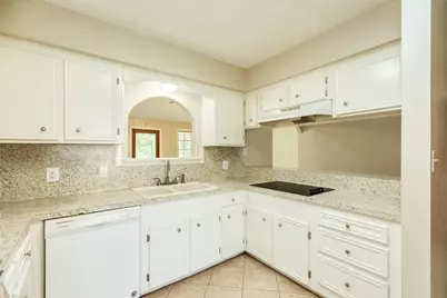 232 Wayne Dr, Clute, TX 77531 - Photo 13
