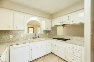 232 Wayne Dr, Clute, TX 77531 - Photo 13