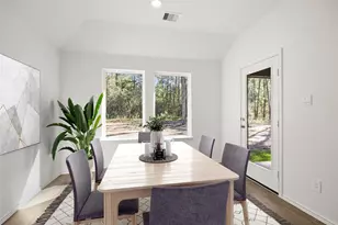 533 Comal Trl, Dayton, TX 77535 - Photo 5