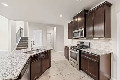 2719 Kaman Lane, Pearland, TX 77581 - Photo 9