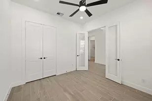 7107 Rustic Frst Dr, Katy, TX 77493 - Photo 5