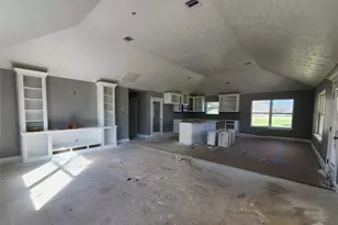 375 Horse Shoe Trail, Angleton, TX 77515 - Photo 7