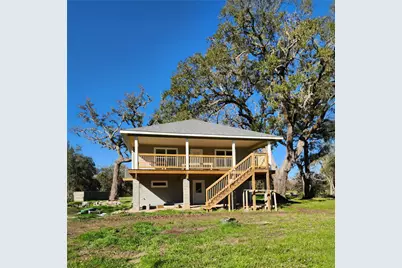 375 Horse Shoe Trail, Angleton, TX 77515 - Photo 3