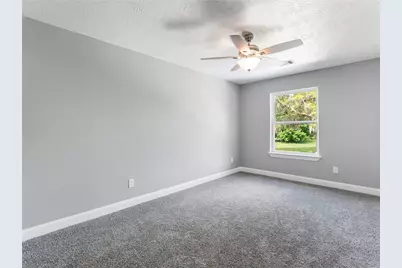 375 Horse Shoe Trail, Angleton, TX 77515 - Photo 15