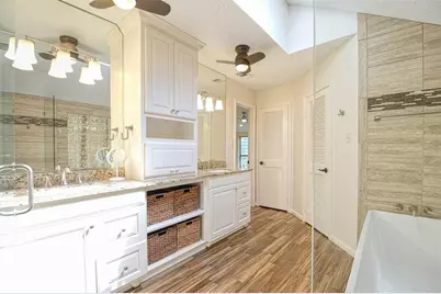 5 Berrypick Lane, The Woodlands, TX 77380 - Photo 11