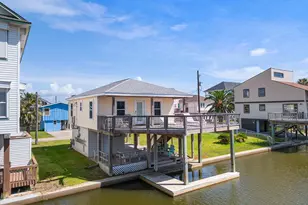 16711 Kingston Way, Jamaica Beach, TX 77554 - Photo 3