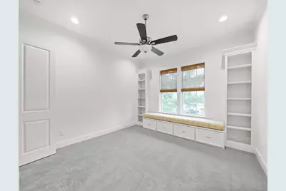 949 Dunleigh Meadows Lane, Houston, TX 77055 - Photo 17
