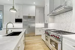 3906 Marquette St, West University Place, TX 77005 - Photo 17