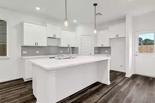 14515 Aston Pne Dr, Houston, TX 77032 - Photo 9