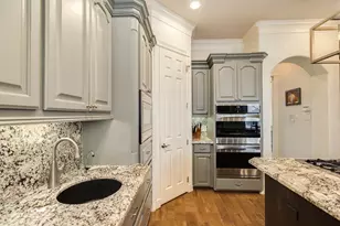 203 Arrowhead Dr, Lake Jackson, TX 77566 - Photo 27