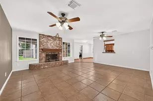 5623 Pinewilde Dr, Houston, TX 77066 - Photo 9