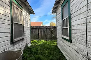2601 Lucinda St, Houston, TX 77004 - Photo 33